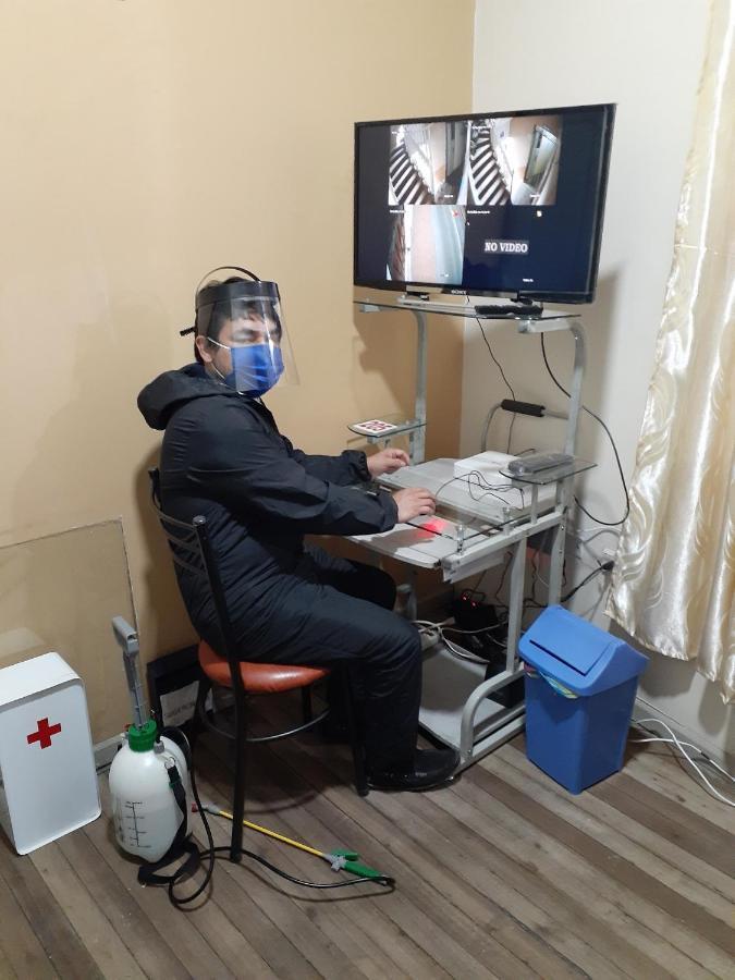 Hostal Mediodia Quito Kültér fotó