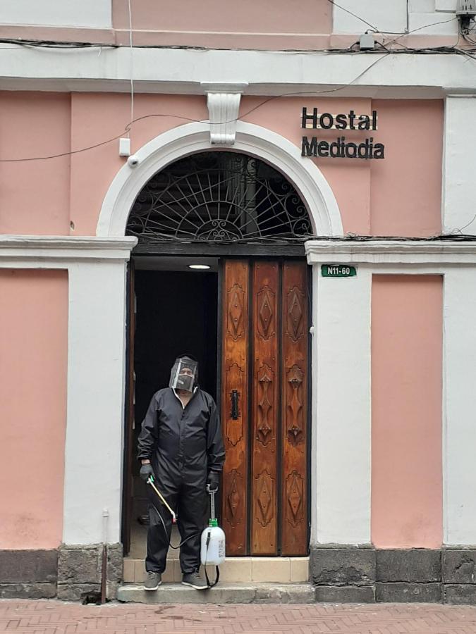 Hostal Mediodia Hostel Quito Kültér fotó