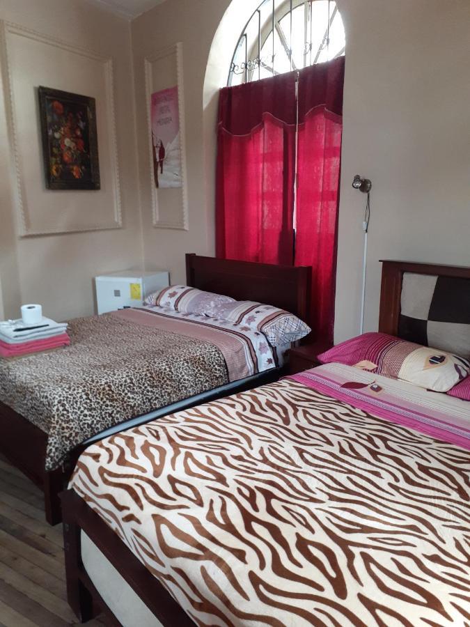 Hostal Mediodia Quito Kültér fotó