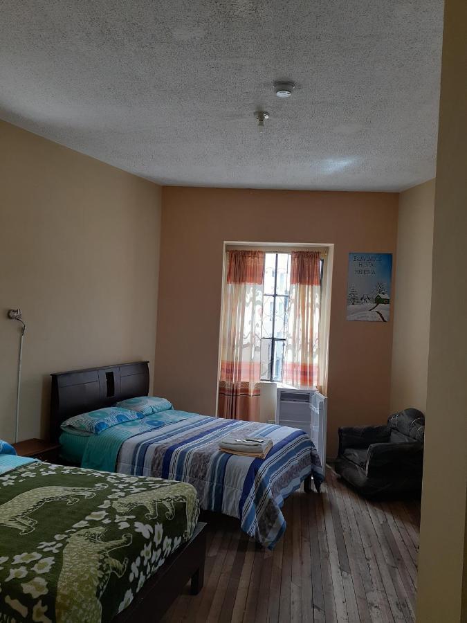 Hostal Mediodia Quito Kültér fotó