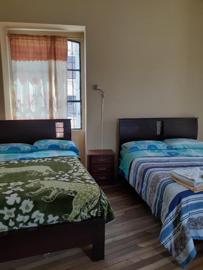 Hostal Mediodia Quito Kültér fotó